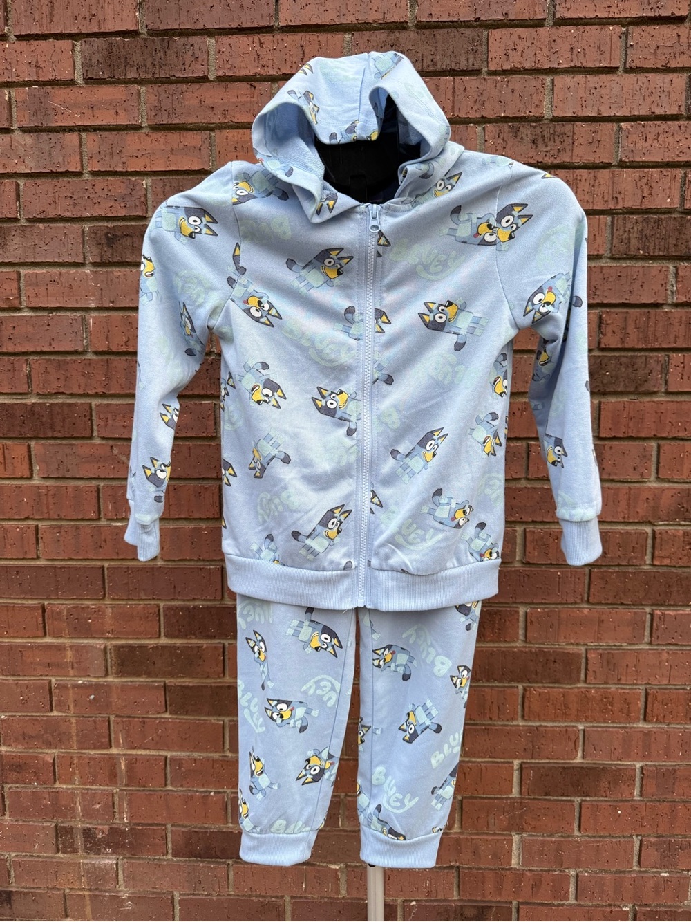 Bluey Kids Zip Up Hoodie Jogger Pants Set Light Blue Tracksuit Size 8 Unisex Dog